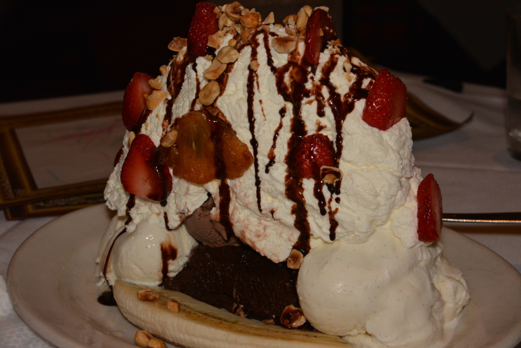 Carmine's Titanic Miniature Dessert, The Tugboat