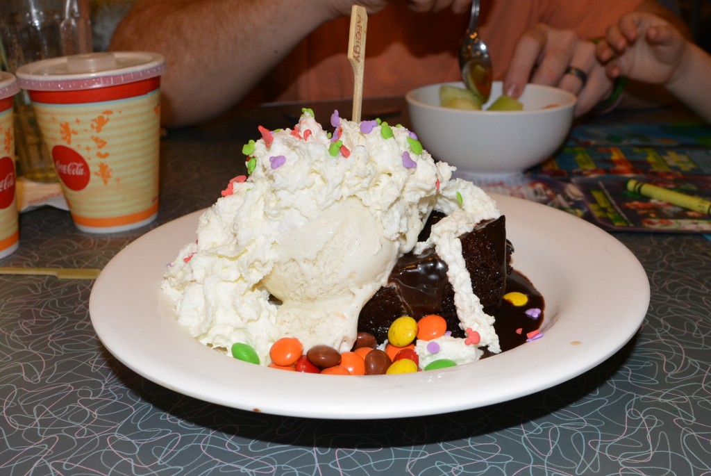 Hollywood Studios, 50s Prime Time Cafe Gluten Free Dad's Brownie Sundae