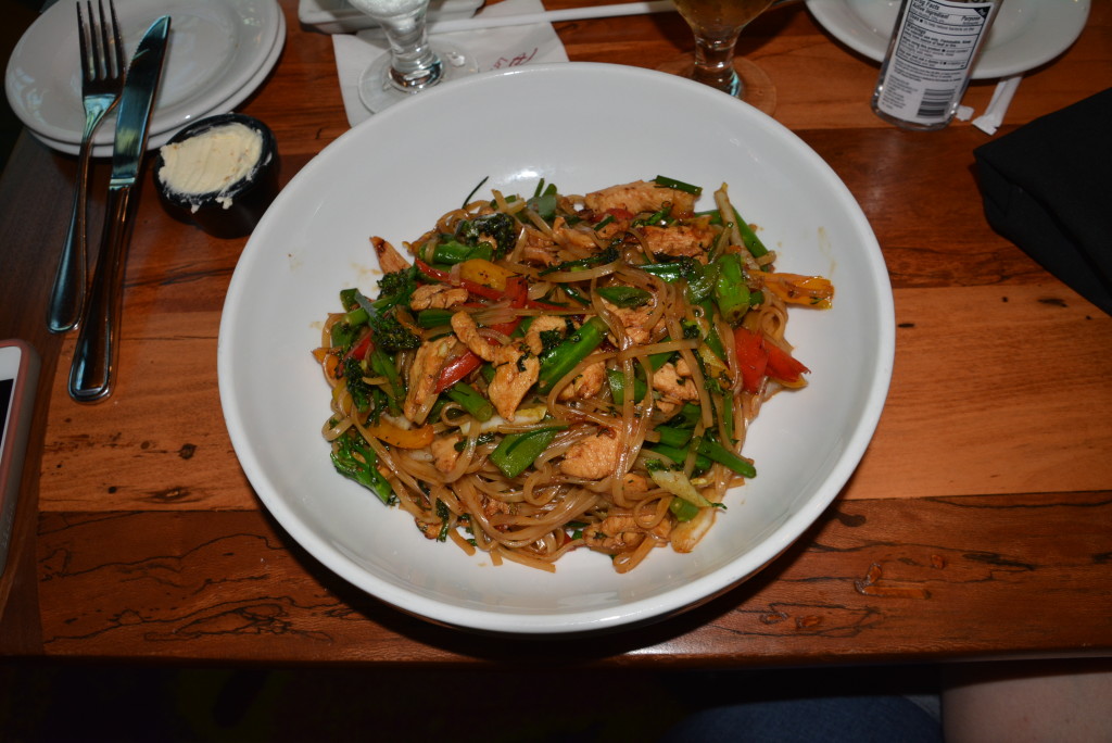 Kona Cafe Gluten Free Chicken And Noodle Dish